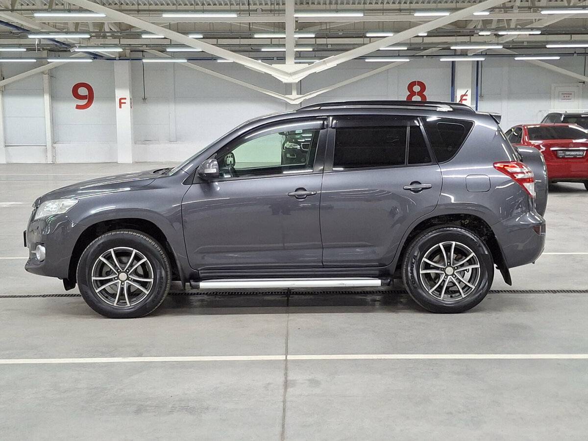 Toyota RAV4 с пробегом — 2011 год. Фото: #7