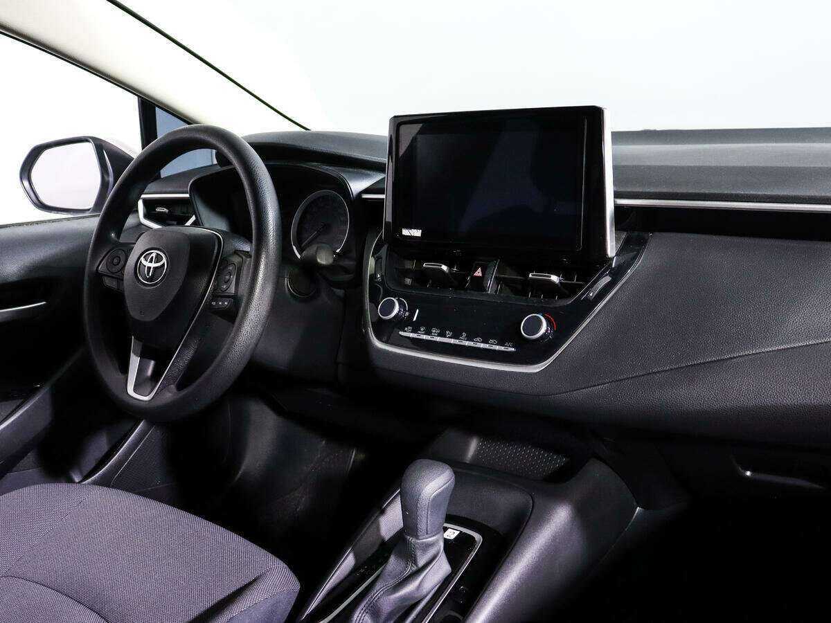 Toyota Corolla с пробегом — 2022 год. Фото: #7