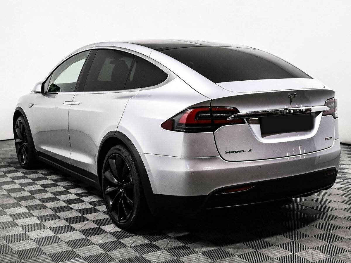 Tesla Model X с пробегом — 2016 год. Фото: #6