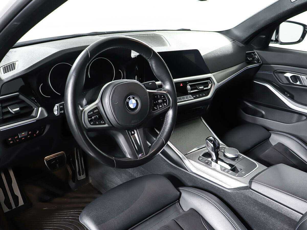 BMW 3 серии с пробегом — 2019 год. Фото: #12