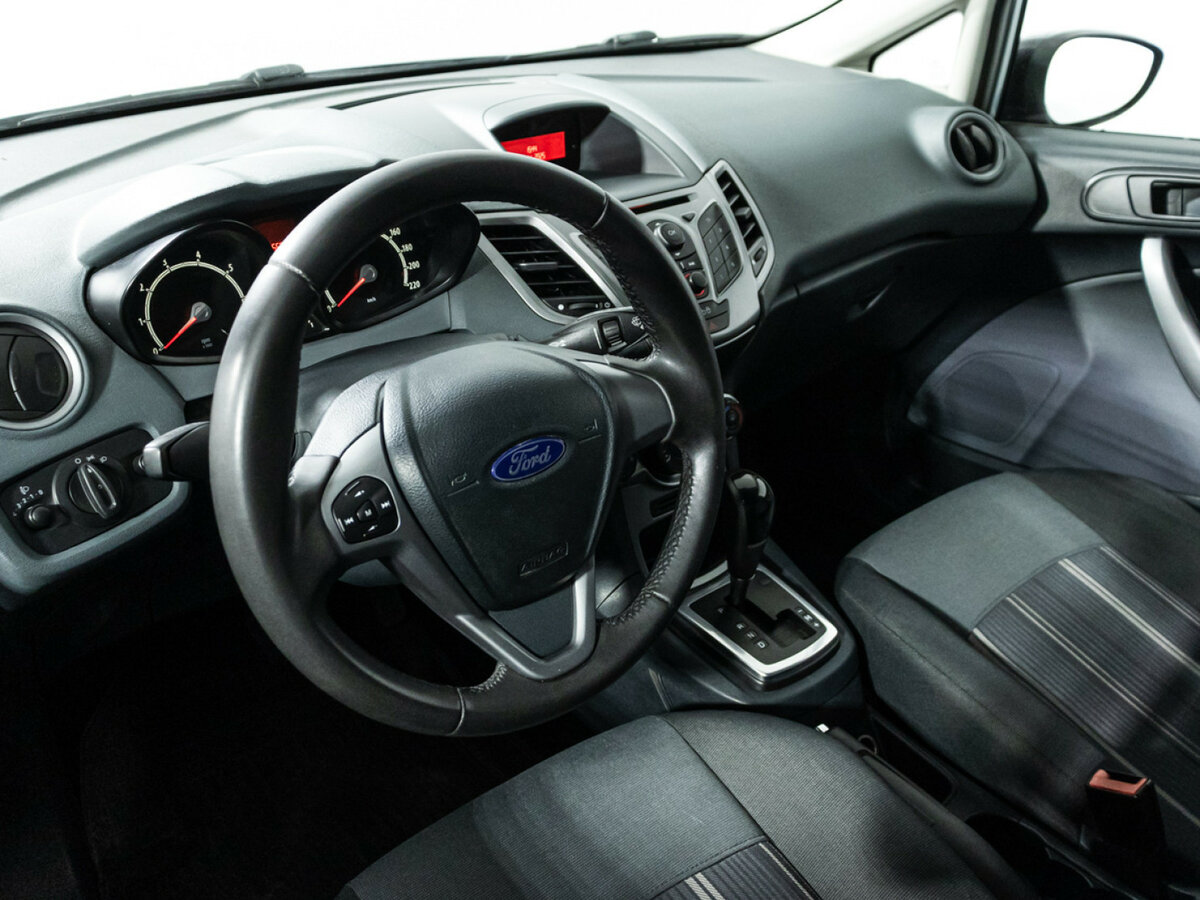 Ford Fiesta с пробегом — 2009 год. Фото: #10
