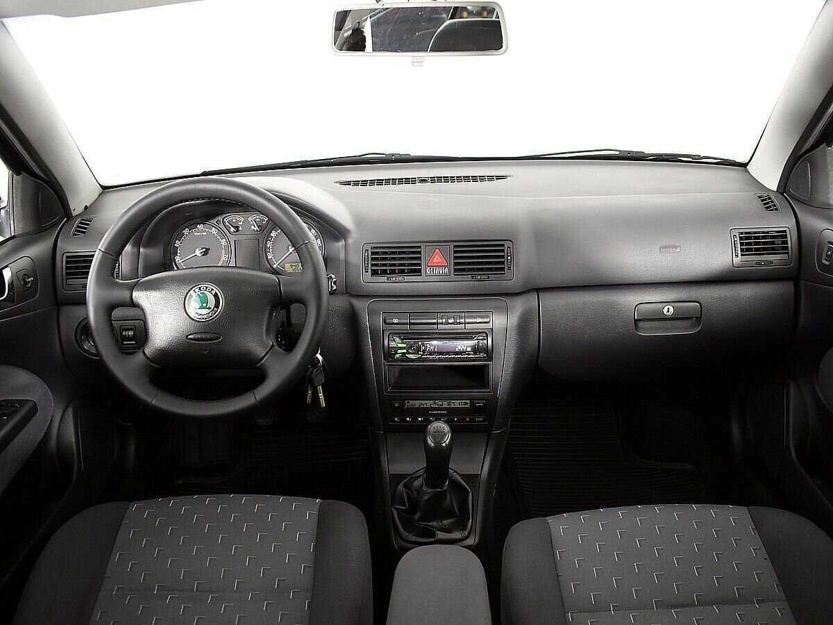 Skoda Octavia с пробегом — 2009 год. Фото: #10