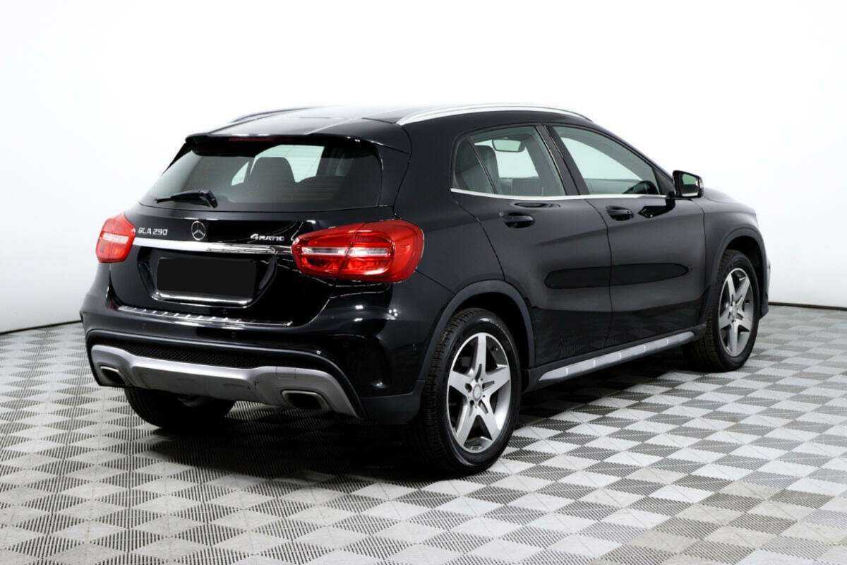 Mercedes-Benz GLA с пробегом — 2015 год. Фото: #4