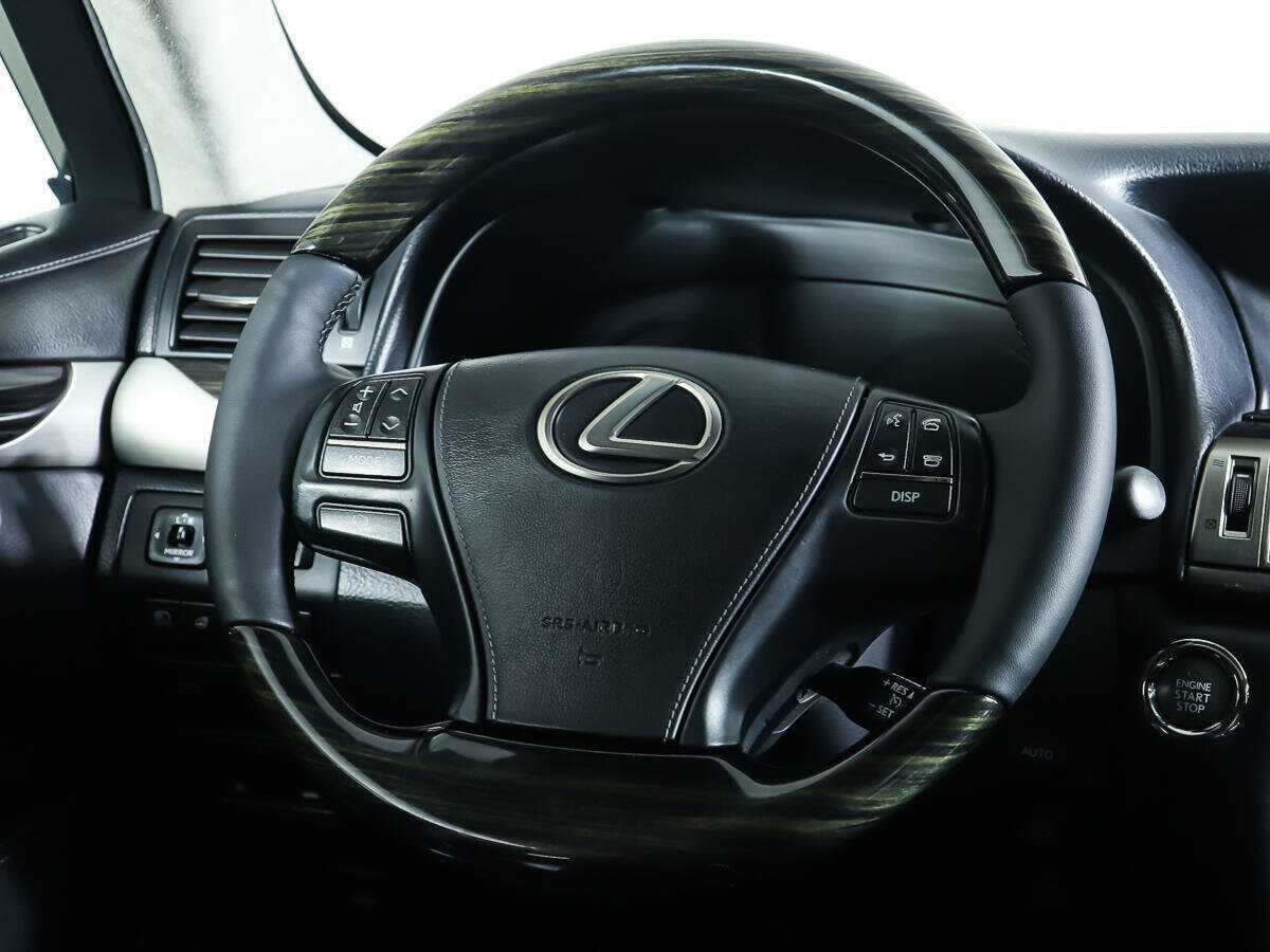 Lexus LS с пробегом — 2014 год. Фото: #13