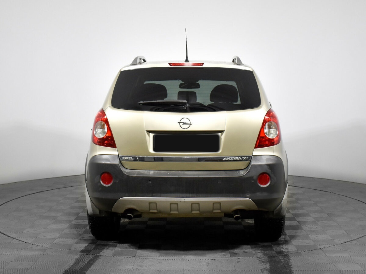Opel Antara с пробегом — 2010 год. Фото: #4