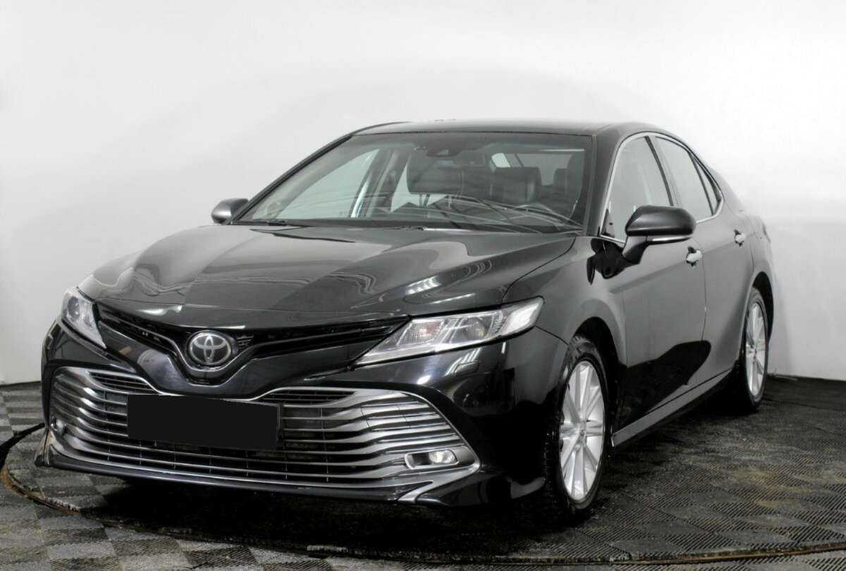 Toyota Camry с пробегом — 2020 год. Посмотреть фото