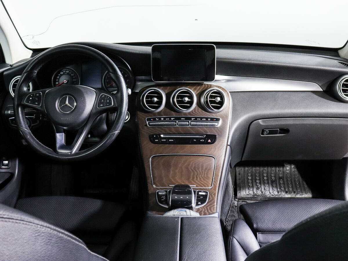 Mercedes-Benz GLC с пробегом — 2017 год. Фото: #9