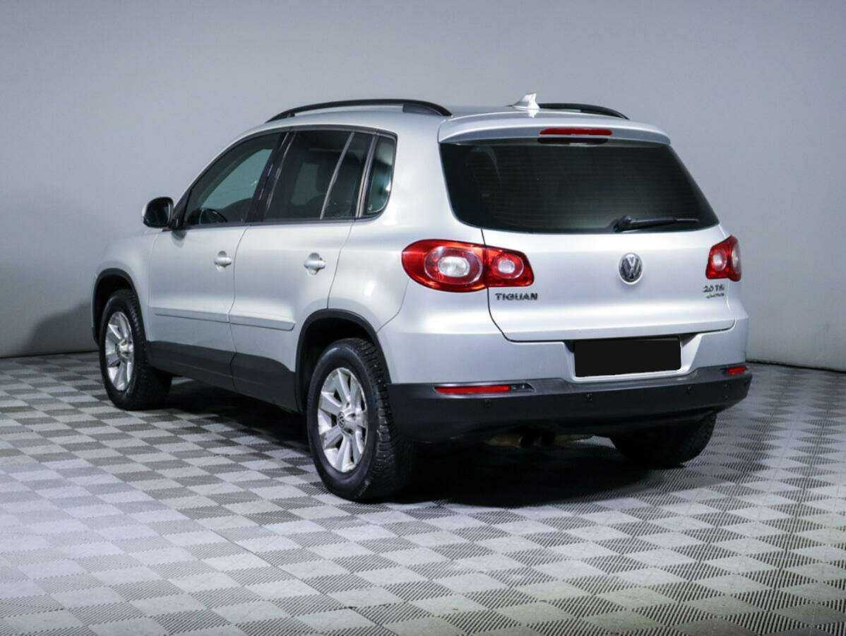 Volkswagen Tiguan с пробегом — 2011 год. Фото: #6