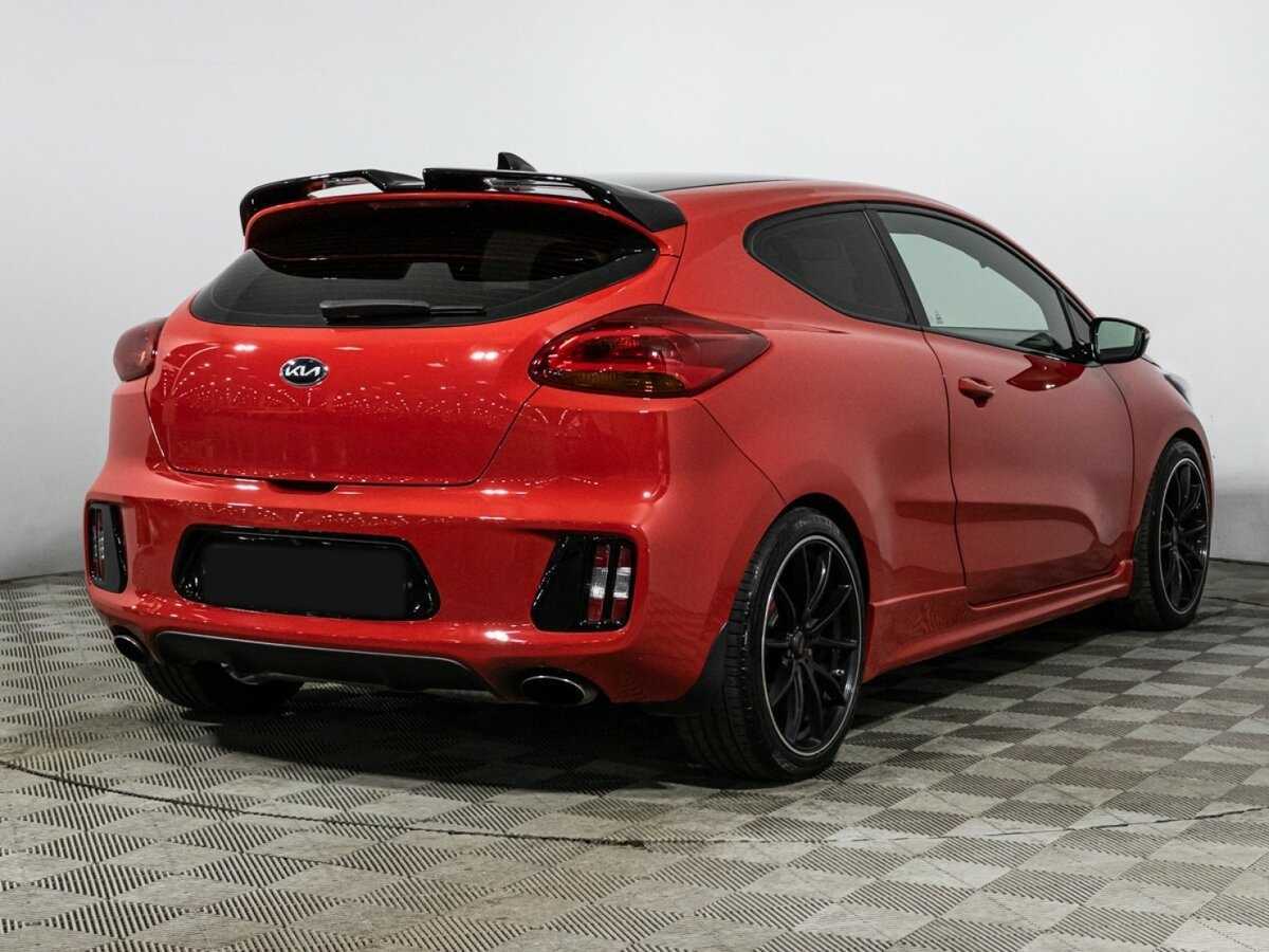 Kia Ceed GT с пробегом — 2017 год. Фото: #4