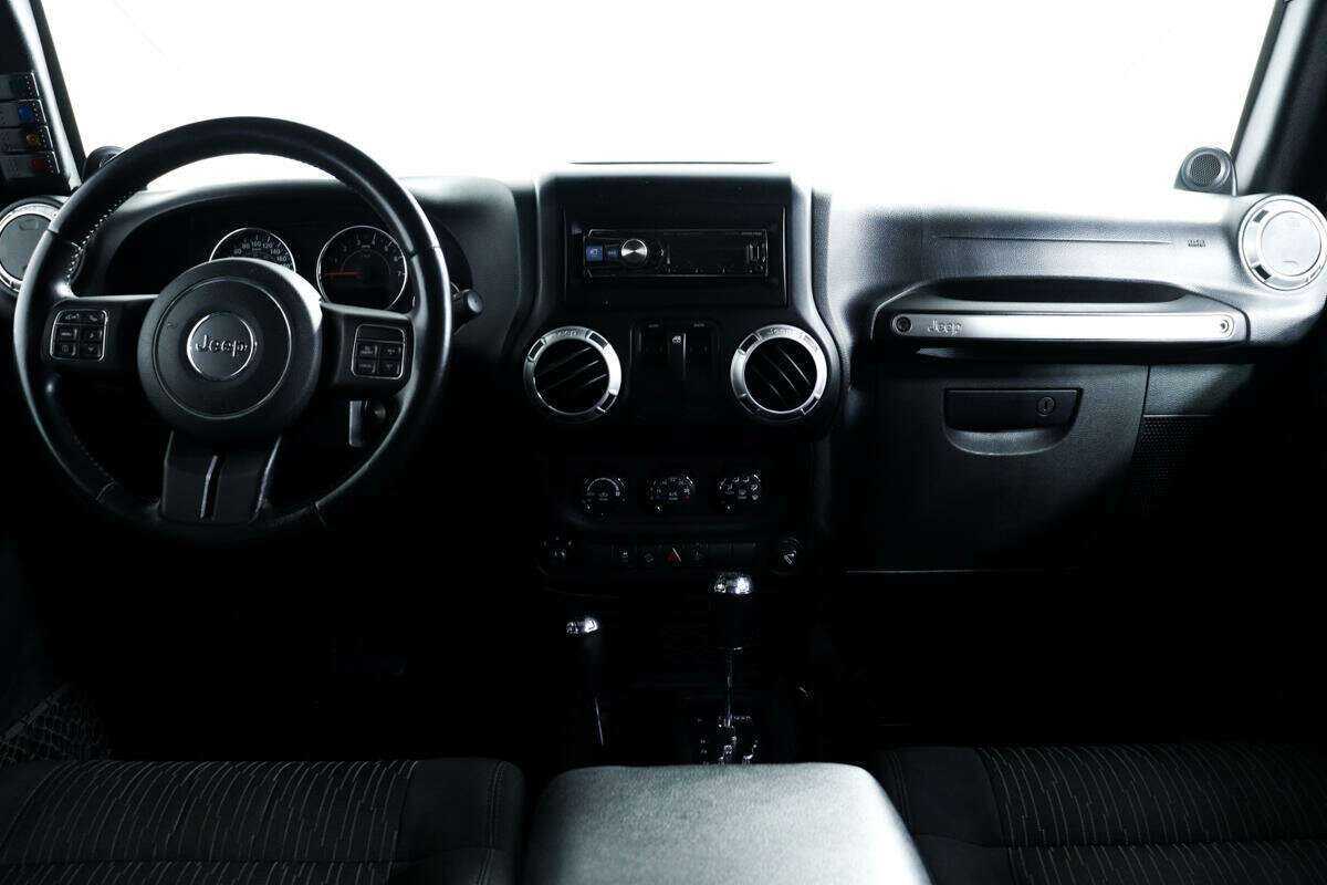 Jeep Wrangler с пробегом — 2012 год. Фото: #8