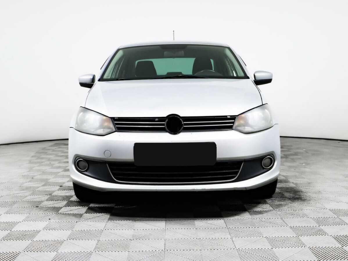 Volkswagen Polo с пробегом — 2012 год. Фото: #1