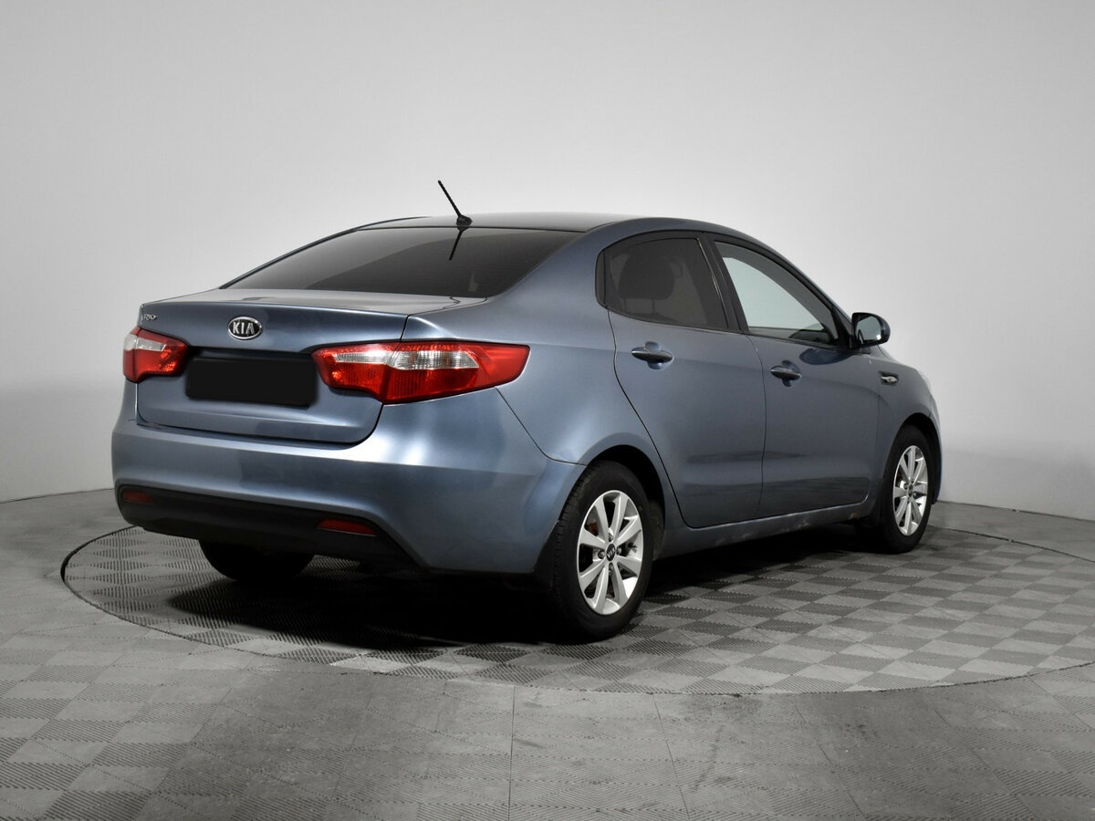 Kia Rio с пробегом — 2012 год. Фото: #4