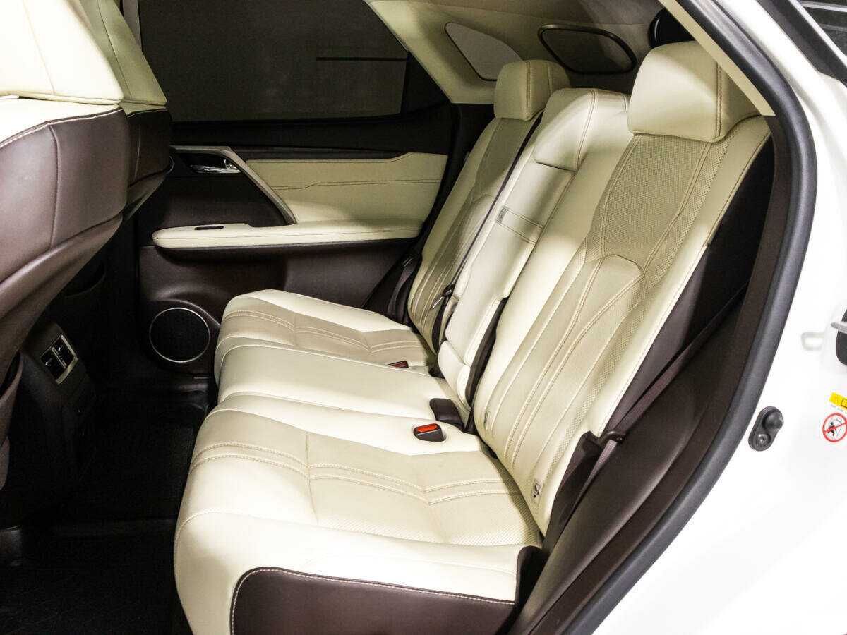 Lexus RX с пробегом — 2016 год. Фото: #9