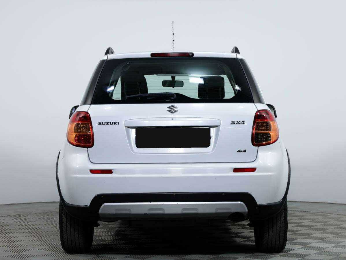 Suzuki SX4 с пробегом — 2011 год. Фото: #4