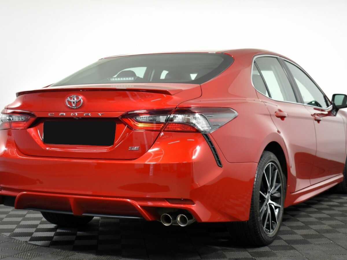 Toyota Camry с пробегом — 2022 год. Фото: #3