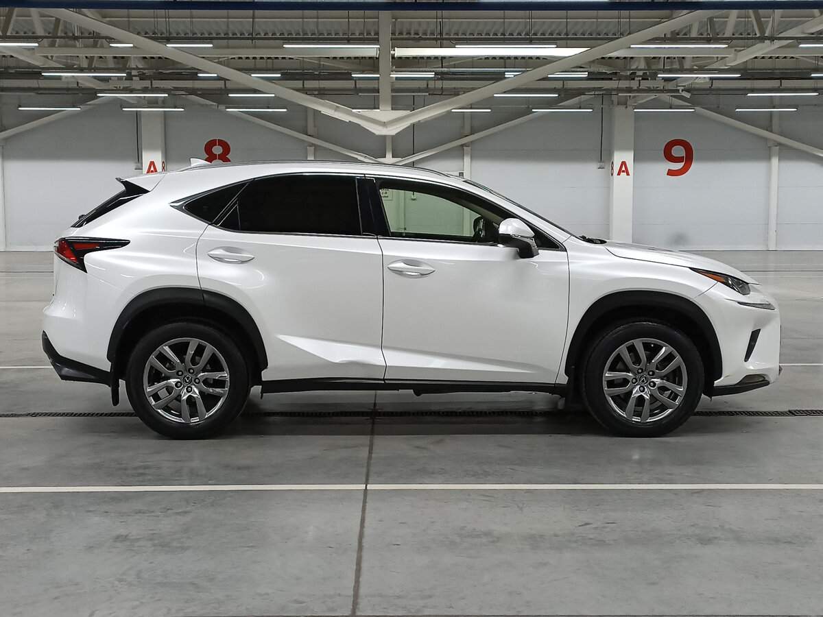 Lexus NX с пробегом — 2018 год. Фото: #3