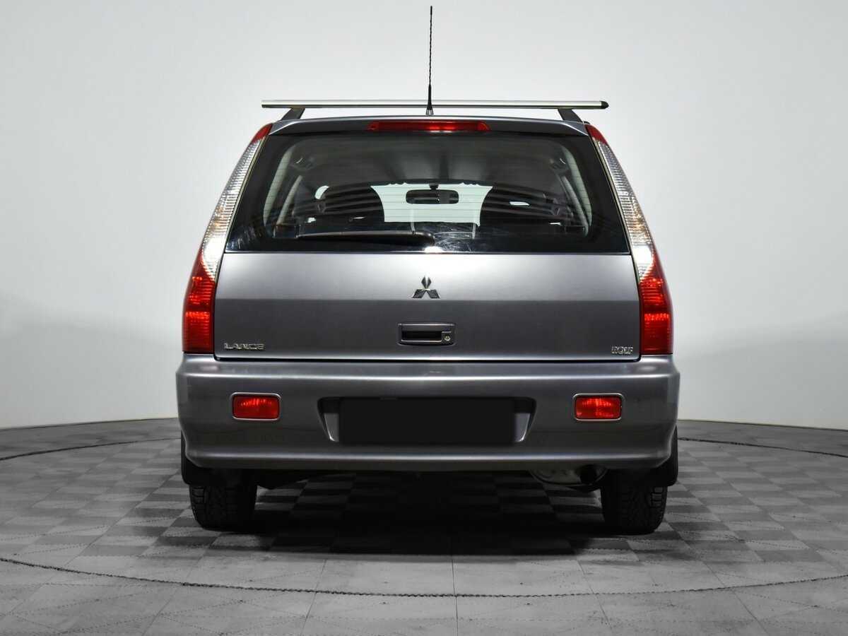 Mitsubishi Lancer с пробегом — 2006 год. Фото: #4