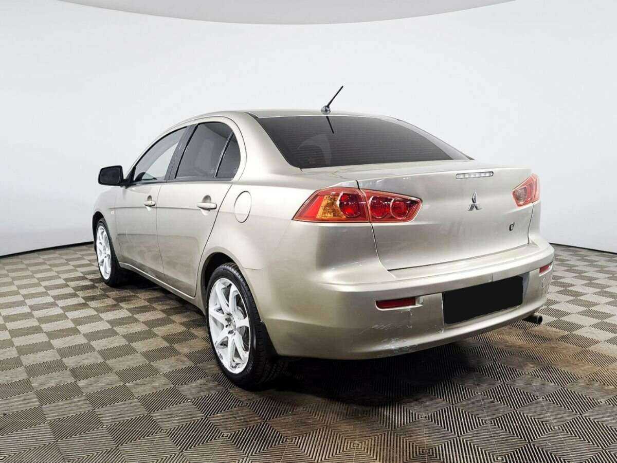 Mitsubishi Lancer с пробегом — 2009 год. Фото: #6