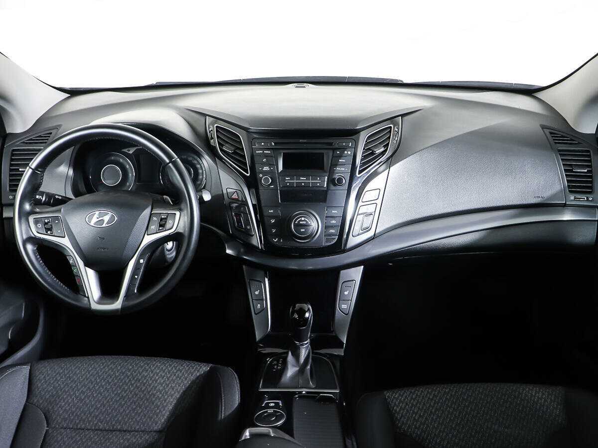 Hyundai i40 с пробегом — 2015 год. Фото: #10