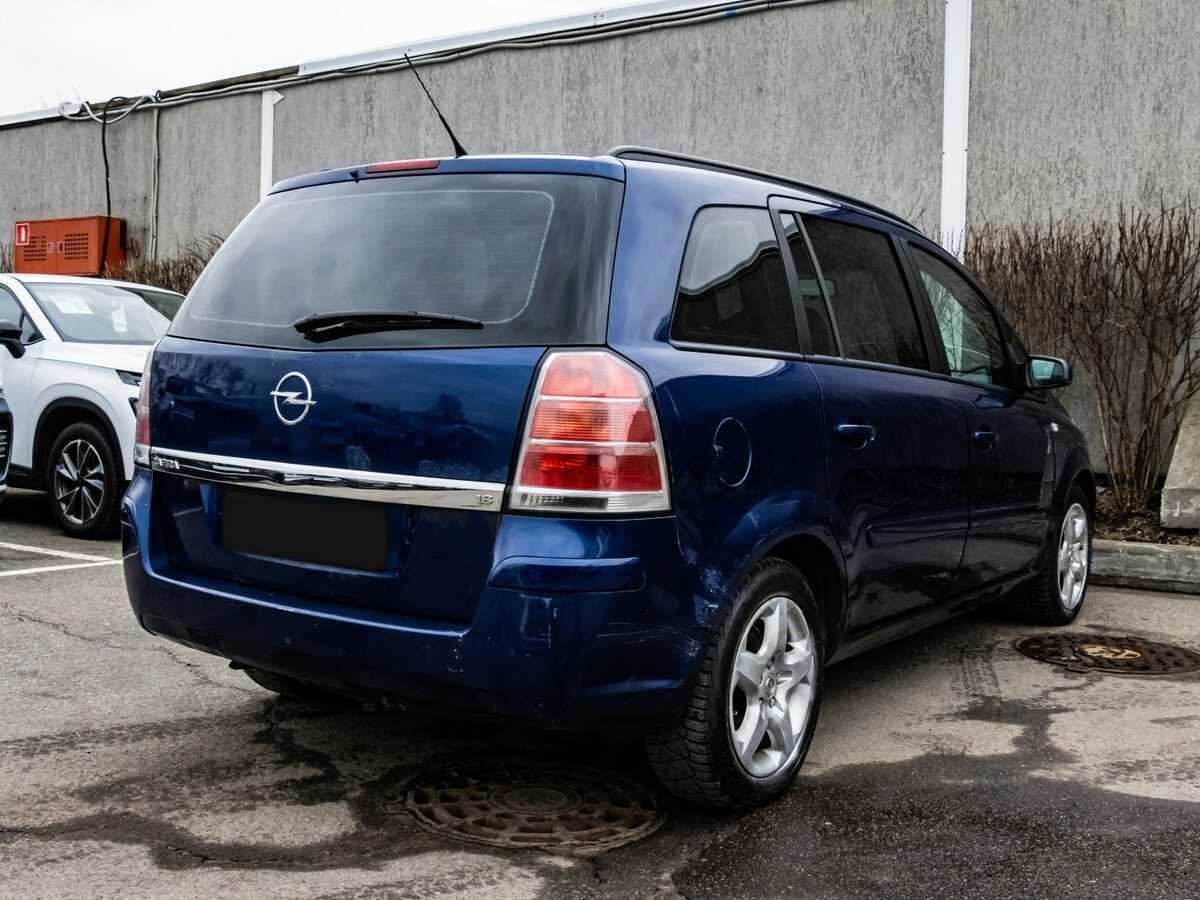 Opel Zafira с пробегом — 2007 год. Фото: #3
