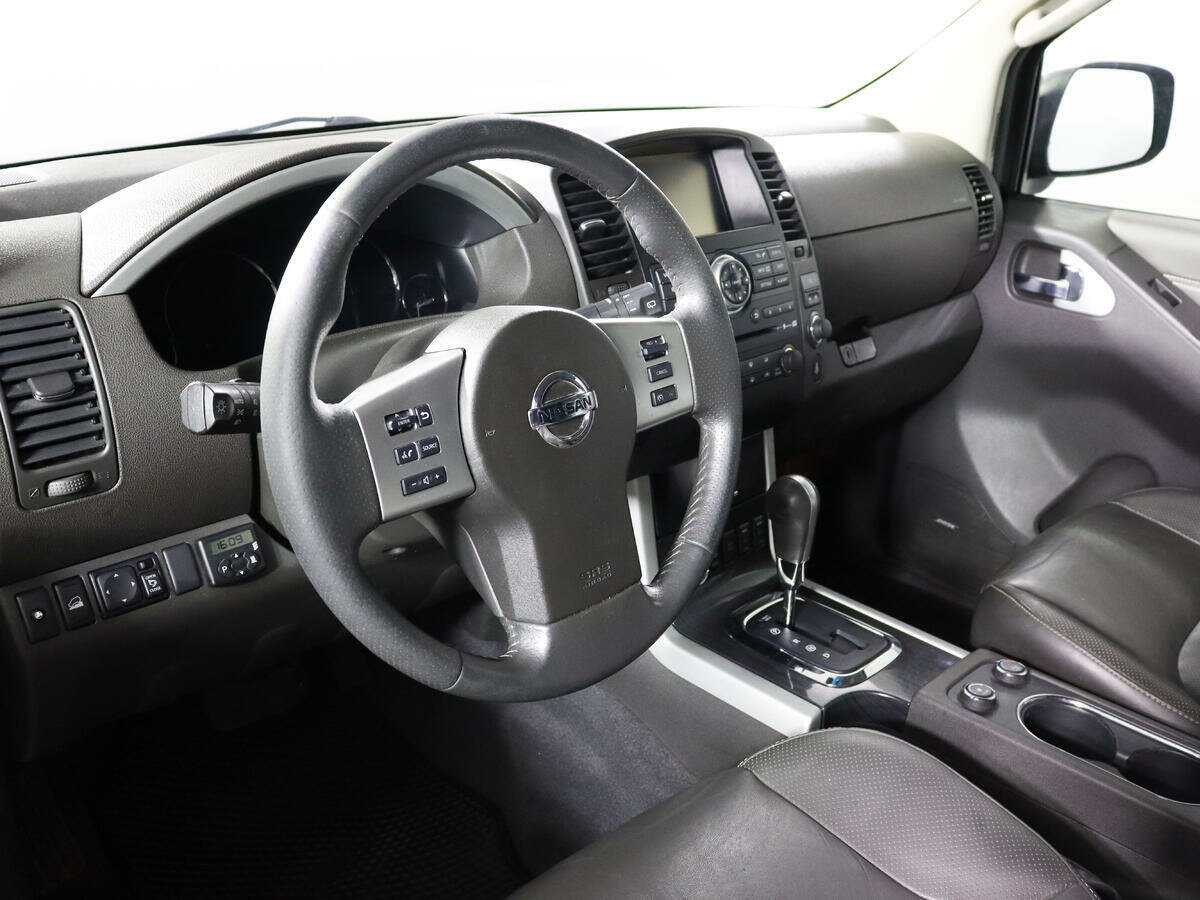 Nissan Pathfinder с пробегом — 2013 год. Фото: #10