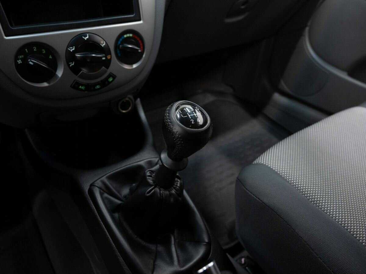 Chevrolet Lacetti с пробегом — 2010 год. Фото: #18