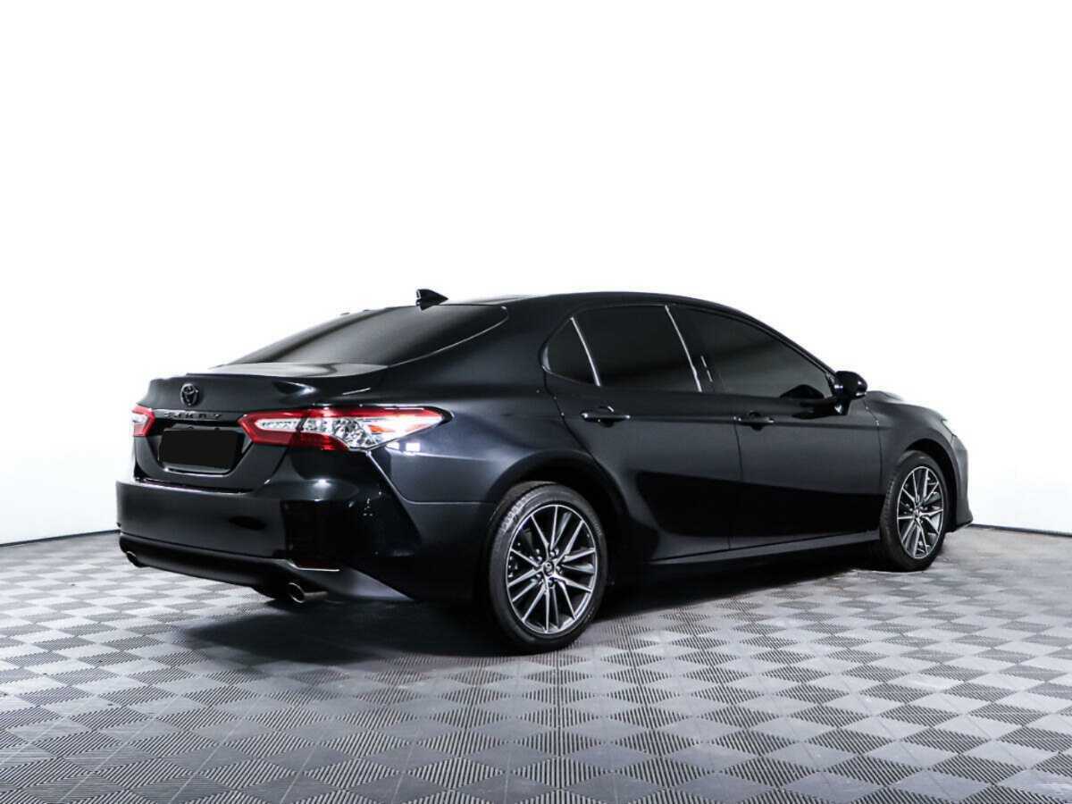 Toyota Camry с пробегом — 2023 год. Фото: #4