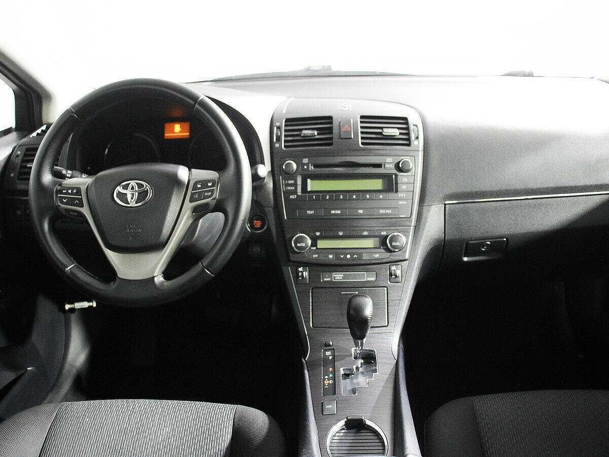 Toyota Avensis с пробегом — 2009 год. Фото: #9