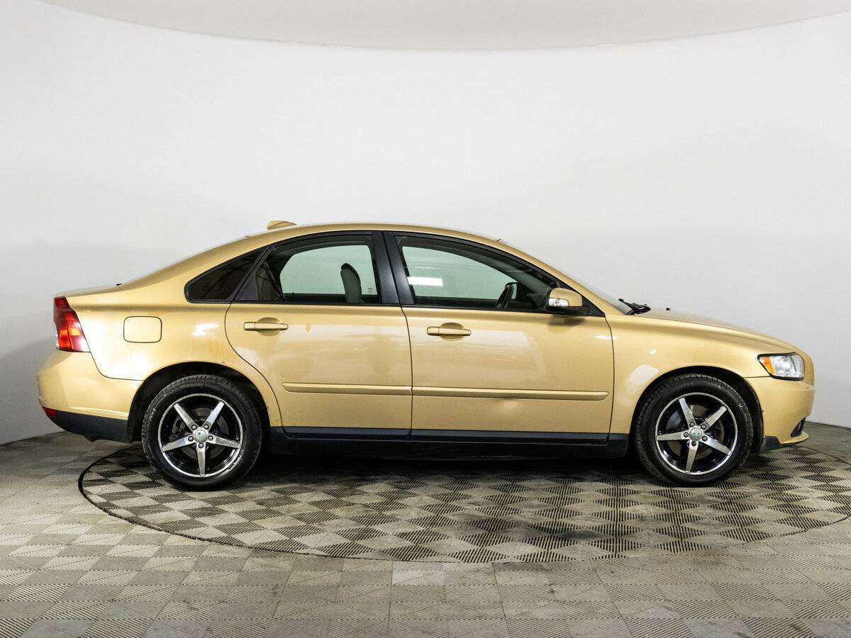Volvo S40 с пробегом — 2007 год. Фото: #3