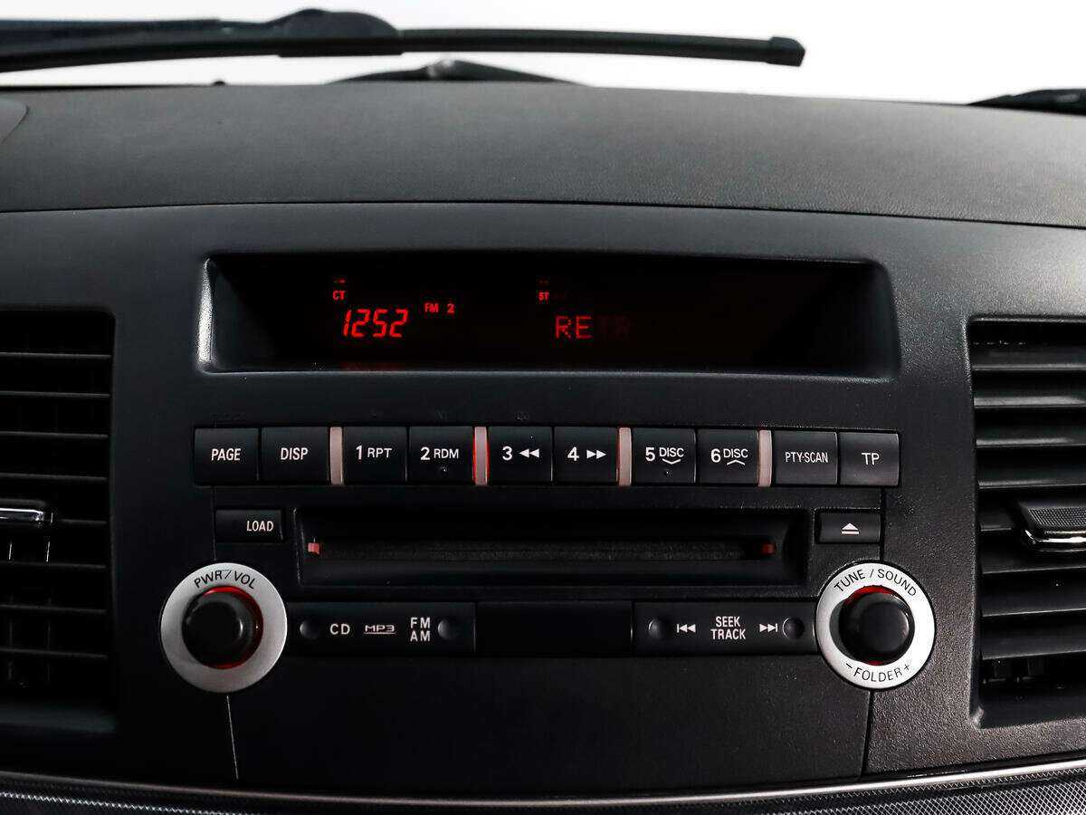 Mitsubishi Lancer с пробегом — 2008 год. Фото: #12