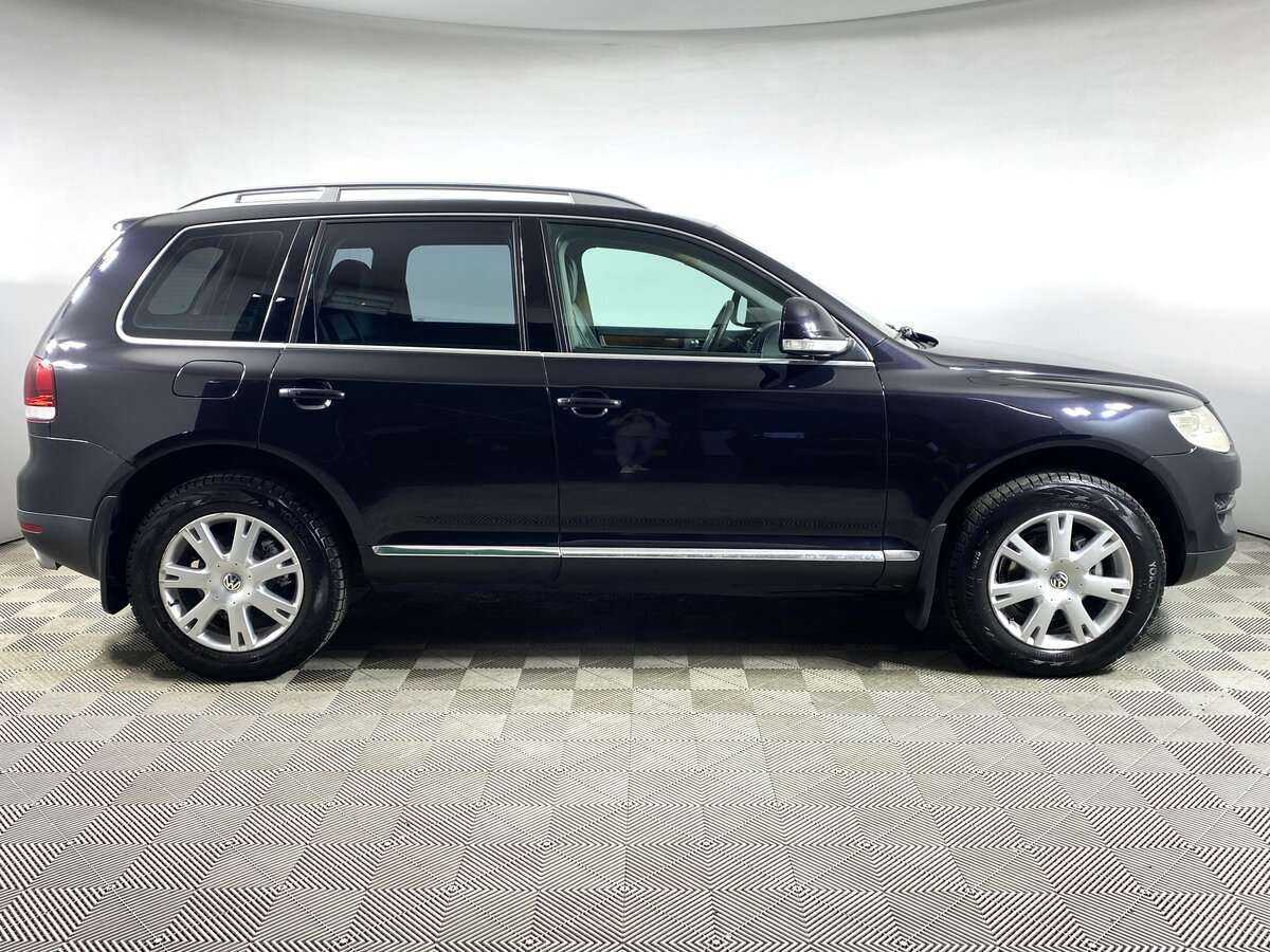 Volkswagen Touareg с пробегом — 2008 год. Фото: #2