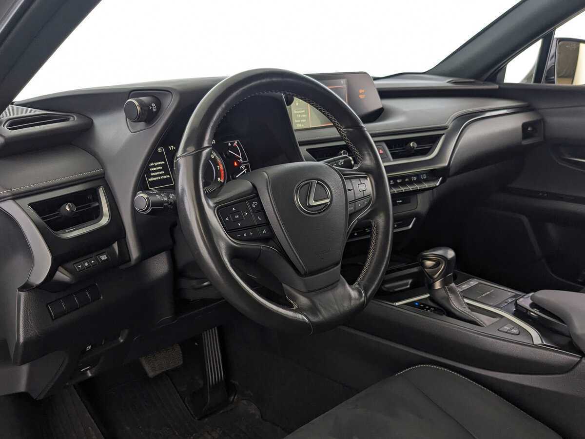 Lexus UX с пробегом — 2020 год. Фото: #14