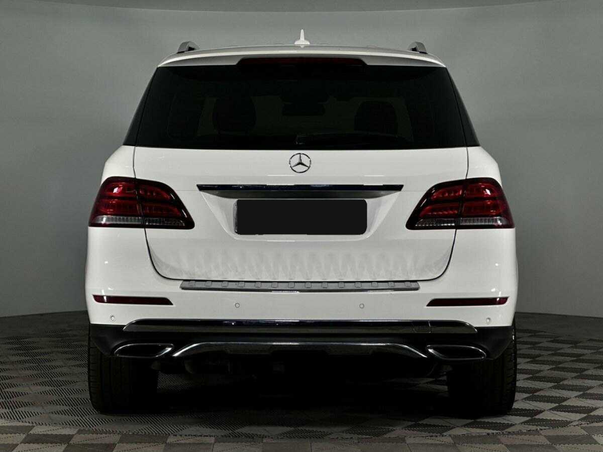 Mercedes-Benz GLE с пробегом — 2017 год. Фото: #3