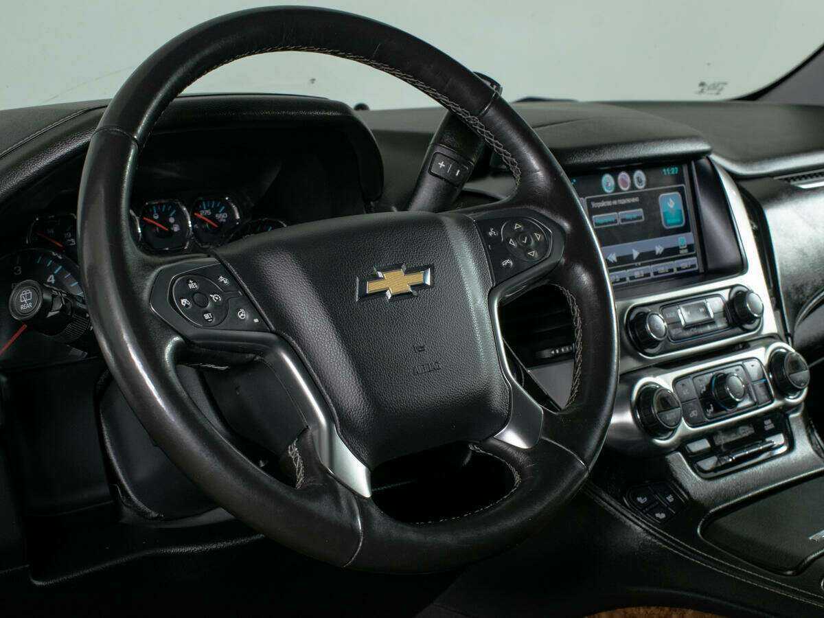 Chevrolet Tahoe с пробегом — 2016 год. Фото: #18