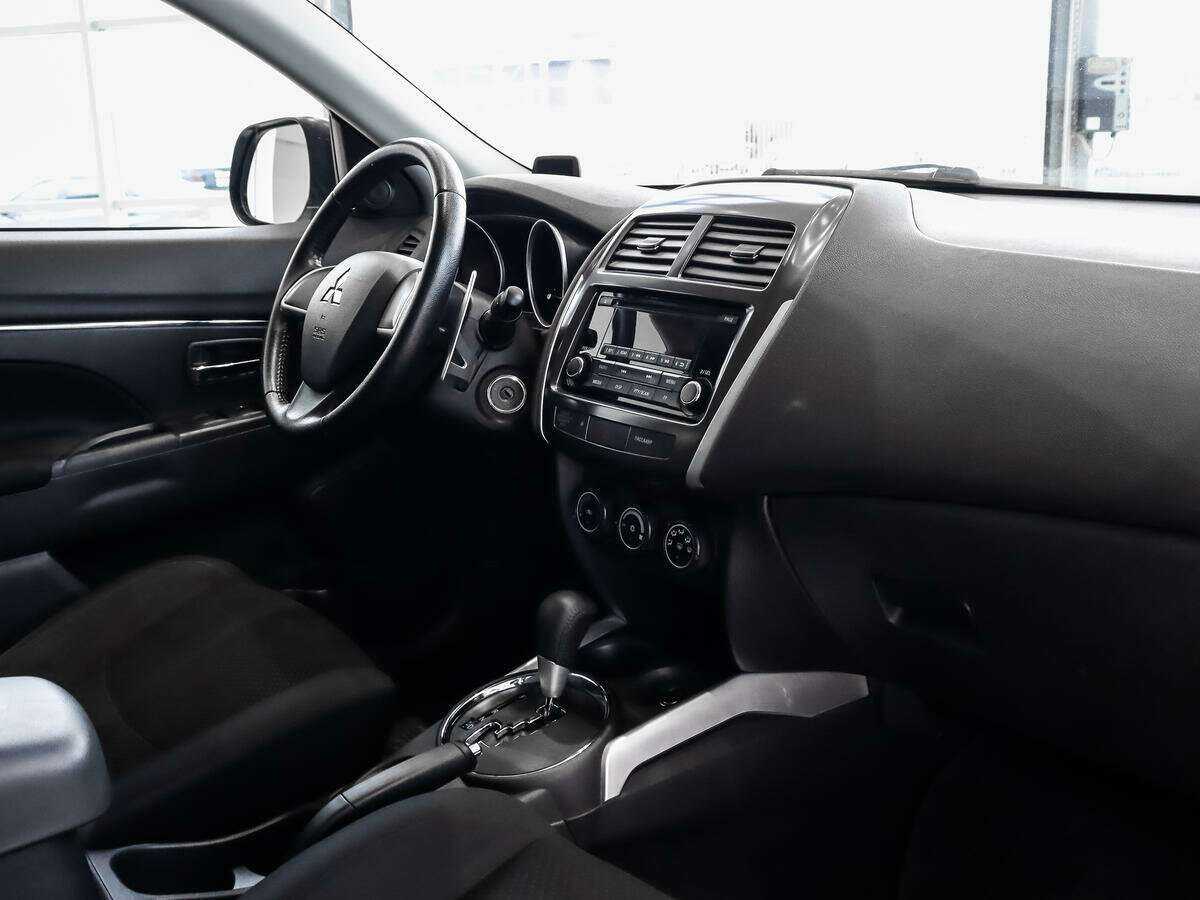 Mitsubishi ASX с пробегом — 2012 год. Фото: #10