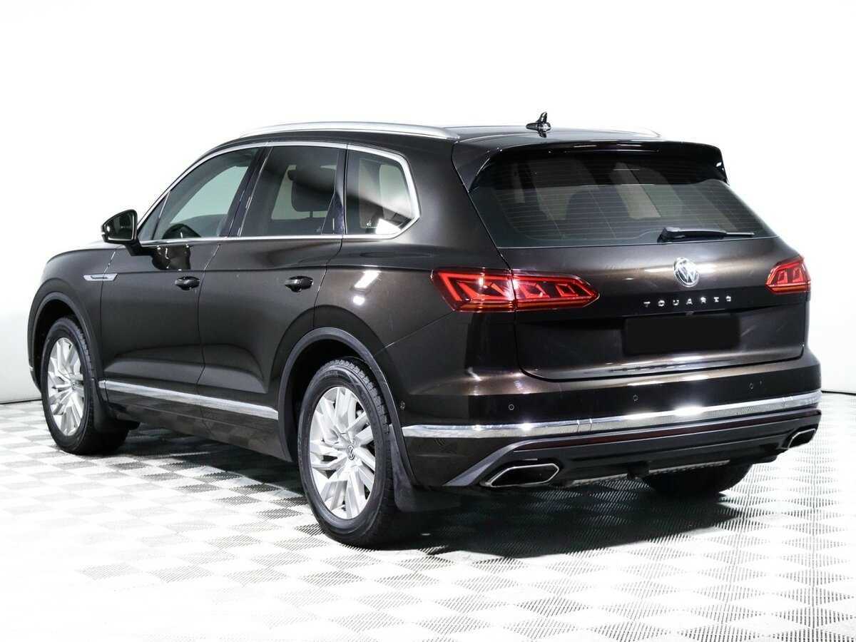 Volkswagen Touareg с пробегом — 2018 год. Фото: #6
