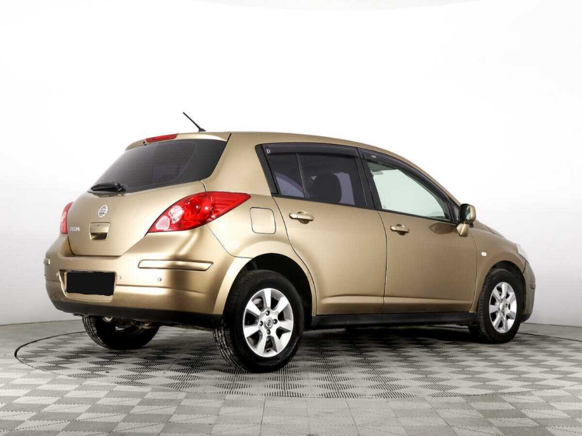 Nissan Tiida с пробегом — 2008 год. Фото: #3