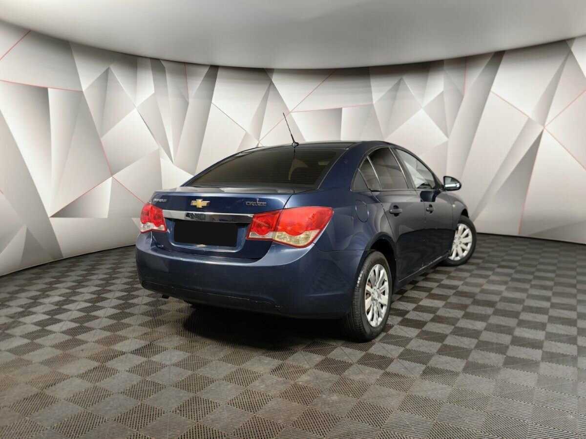 Chevrolet Cruze с пробегом — 2011 год. Фото: #1