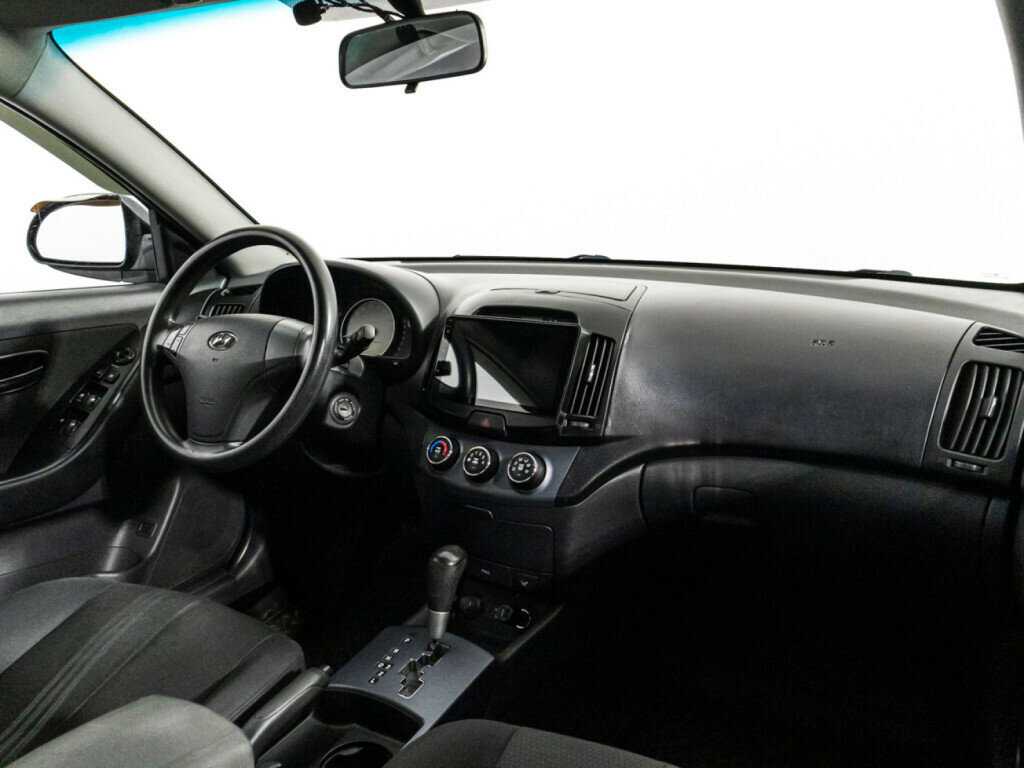 Hyundai Elantra с пробегом — 2008 год. Фото: #8