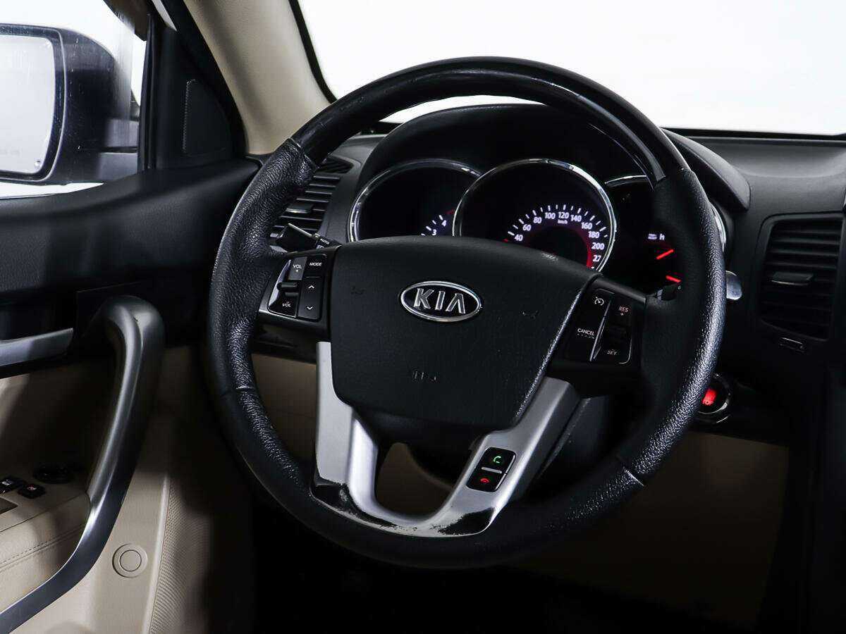 Kia Sorento с пробегом — 2010 год. Фото: #12