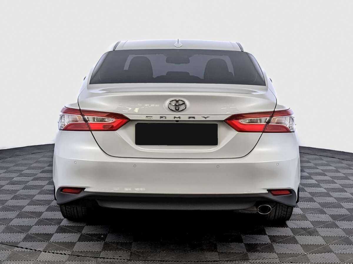 Toyota Camry с пробегом — 2022 год. Фото: #5