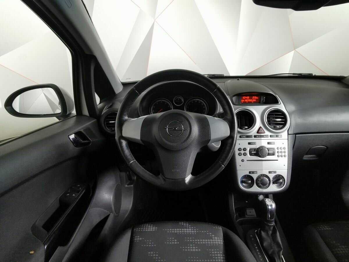 Opel Corsa с пробегом — 2011 год. Фото: #14