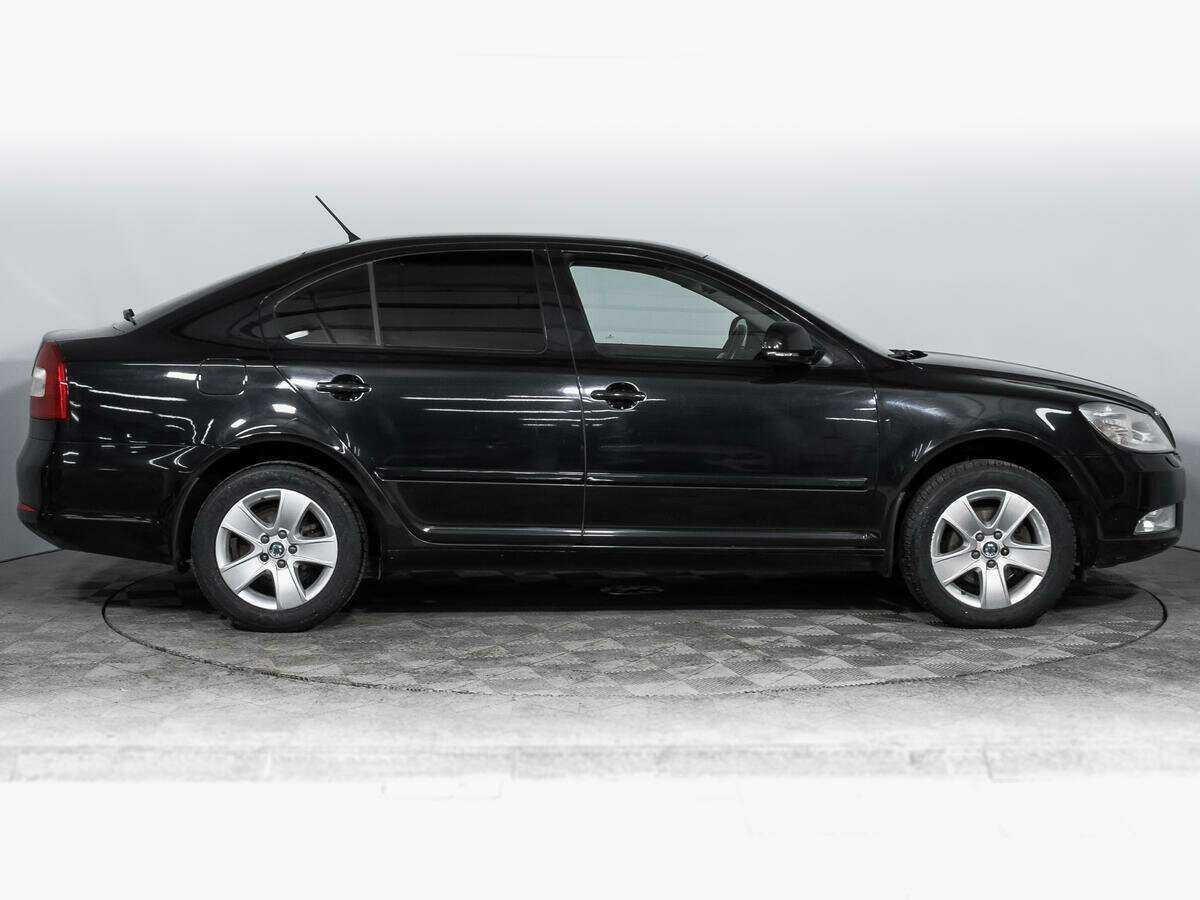 Skoda Octavia с пробегом — 2011 год. Фото: #3