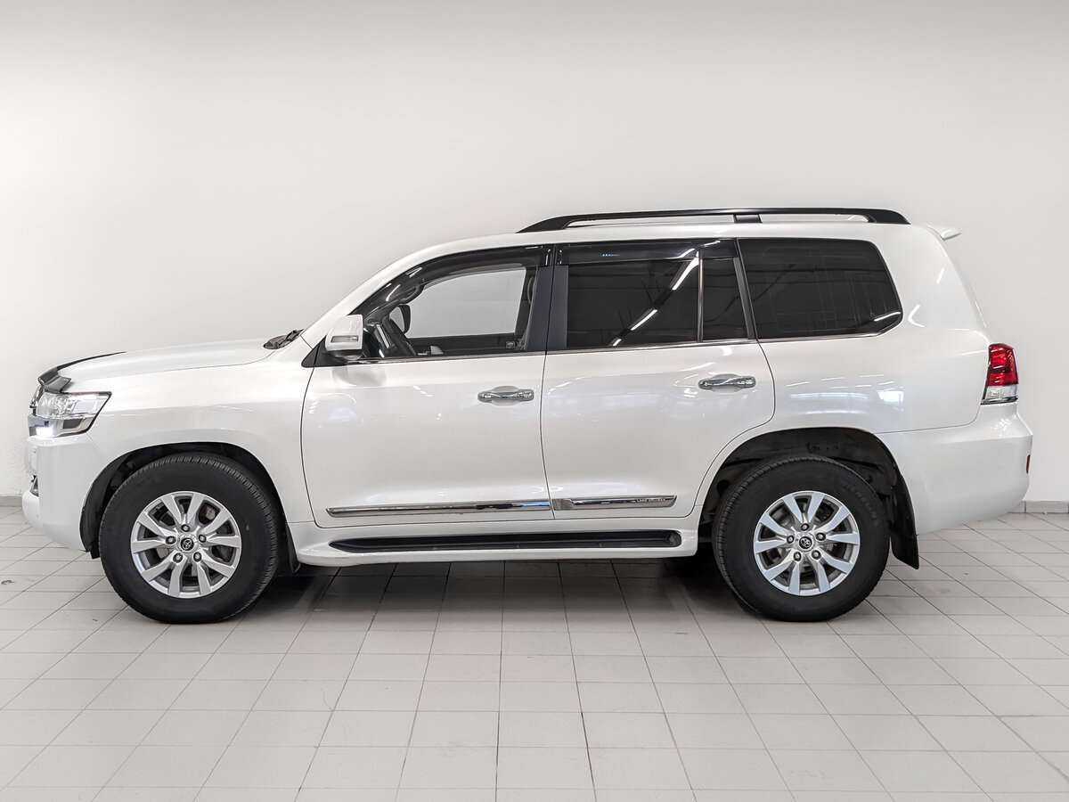 Toyota Land Cruiser с пробегом — 2017 год. Фото: #7