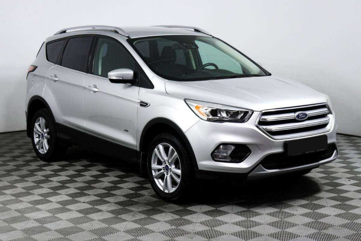 Ford Kuga с пробегом — 2017 год. Фото: #2
