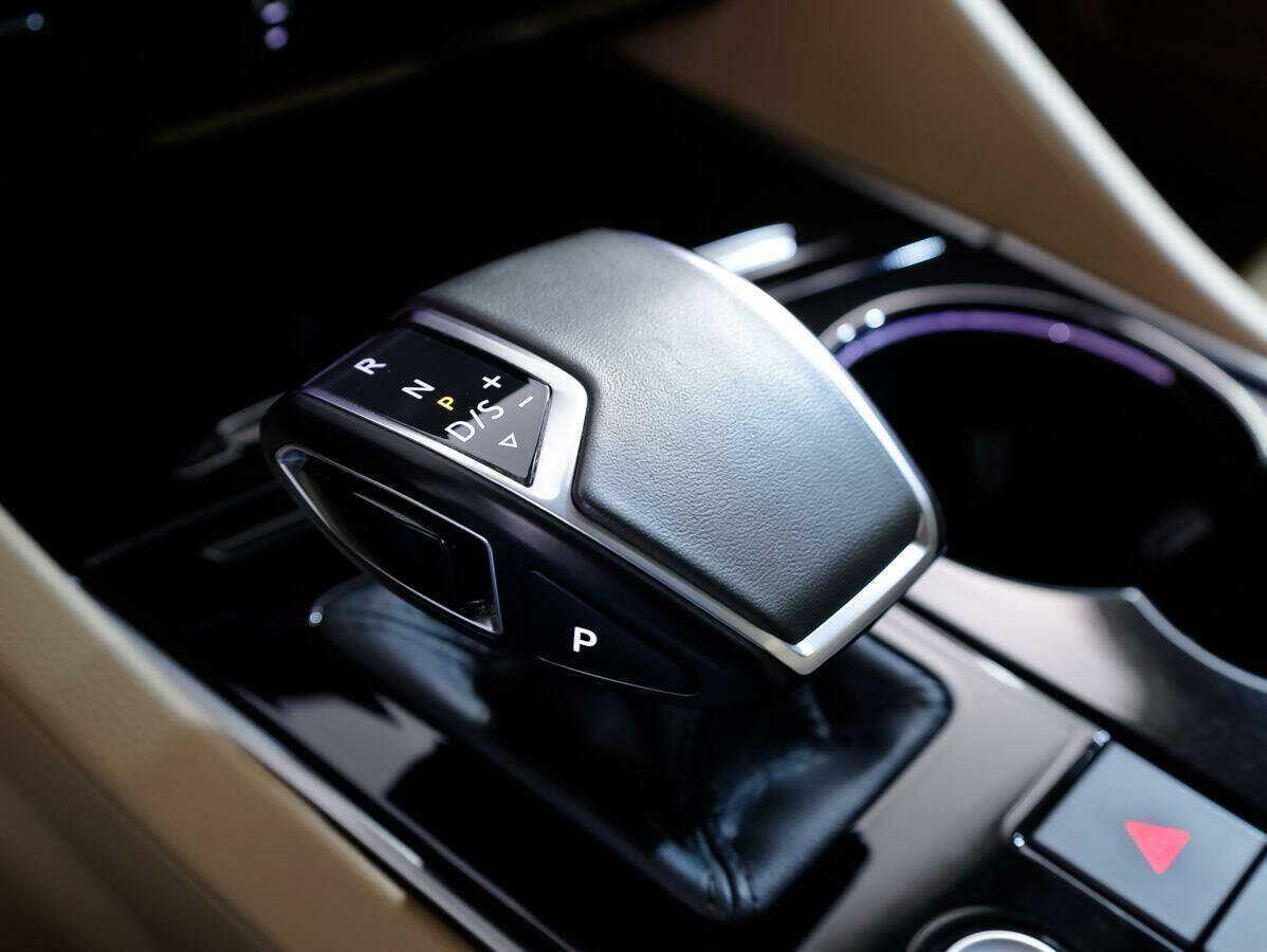 Volkswagen Touareg с пробегом — 2020 год. Фото: #16
