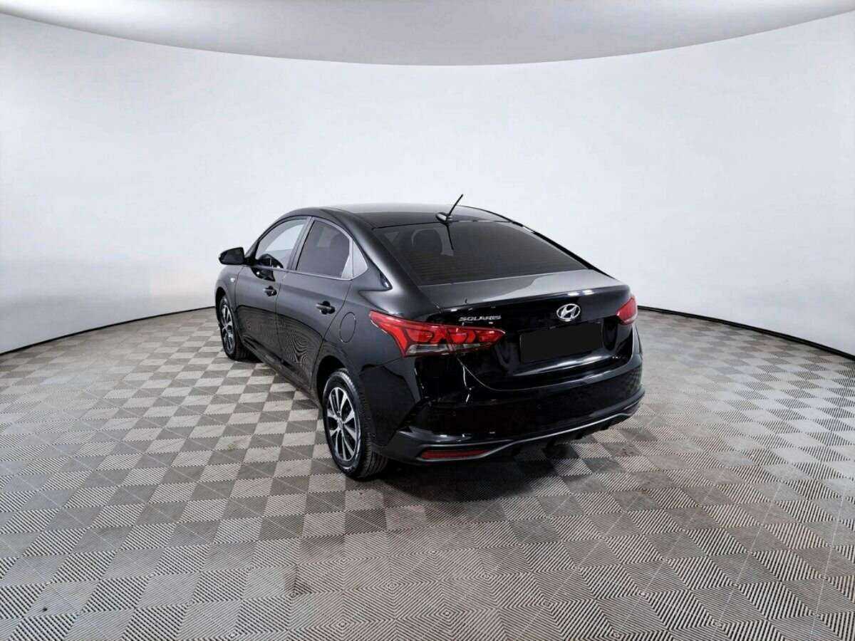 Hyundai Solaris с пробегом — 2022 год. Фото: #6