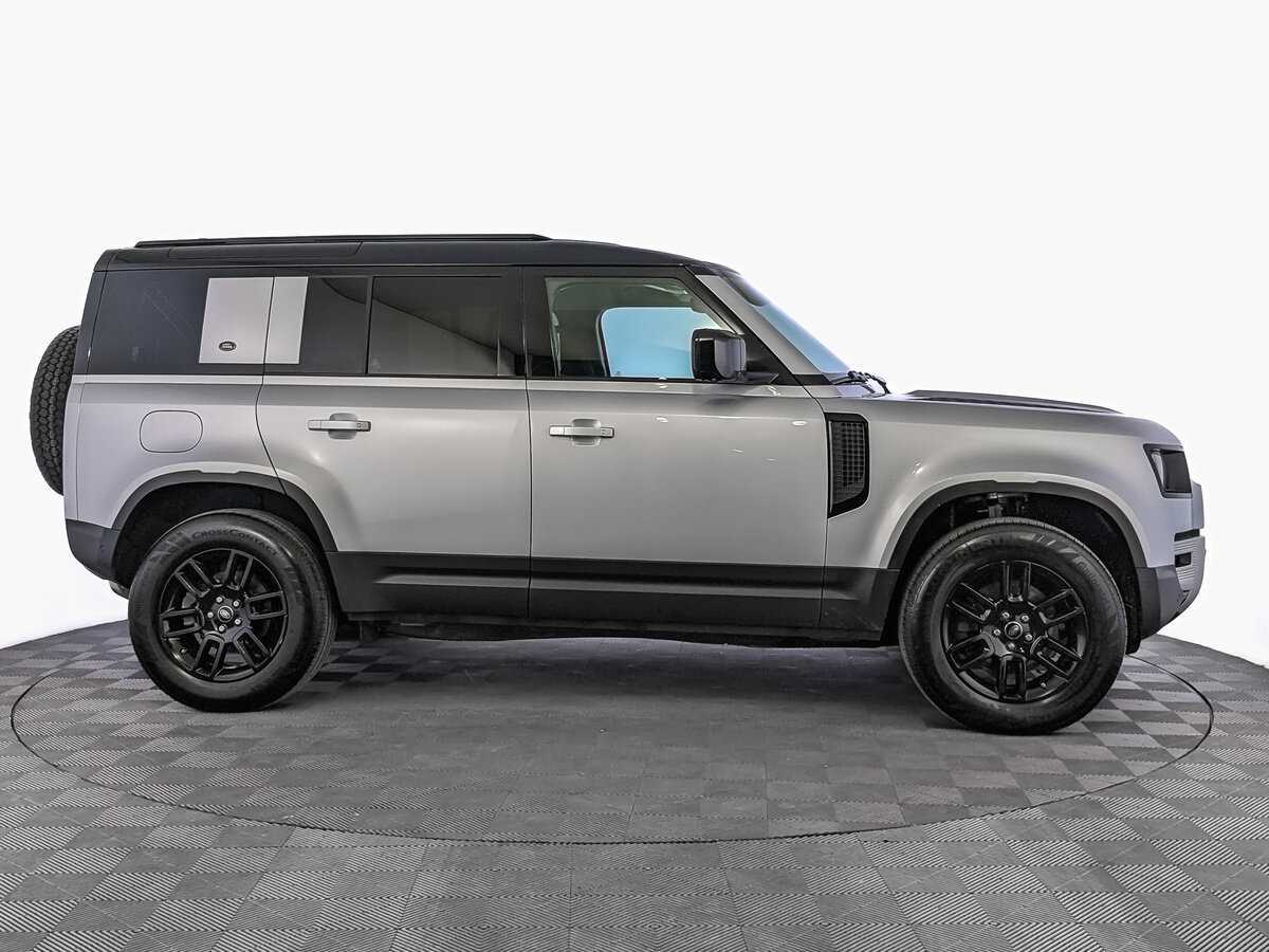 Land Rover Defender с пробегом — 2021 год. Фото: #3