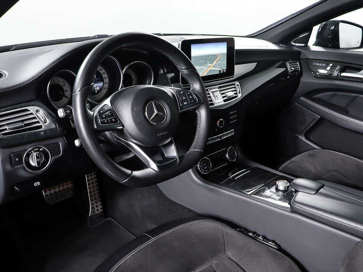 Mercedes-Benz CLS с пробегом — 2017 год. Фото: #12