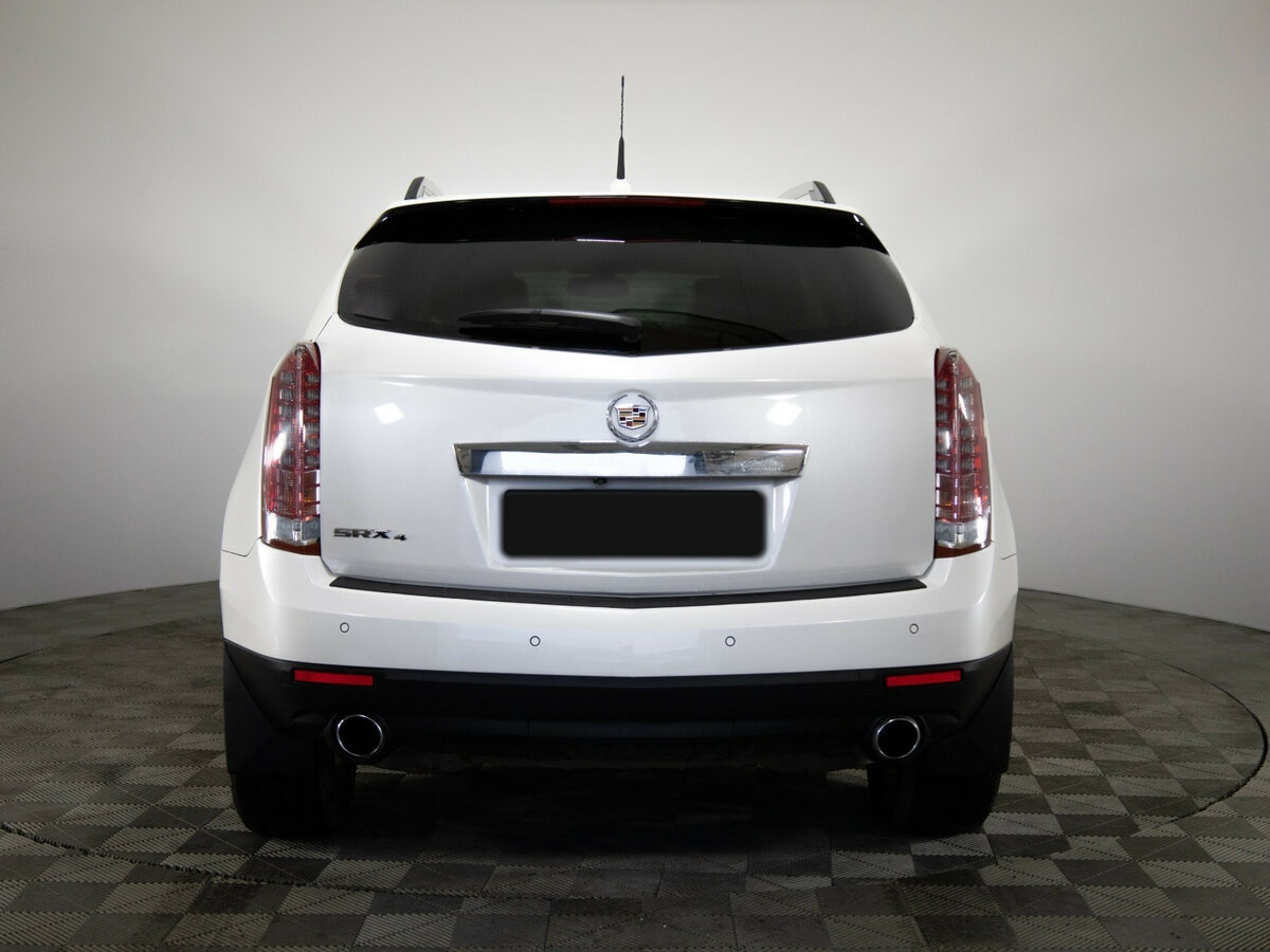 Cadillac SRX с пробегом — 2013 год. Фото: #3